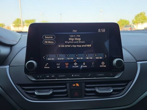 Used 2023 Nissan Altima 2.5 SR AWD/4WD image 8