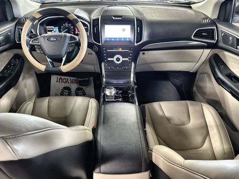 Used 2019 Ford Edge Titanium AWD/4WD image 25