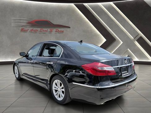 Used 2012 Hyundai Genesis 3.8 RWD image 14