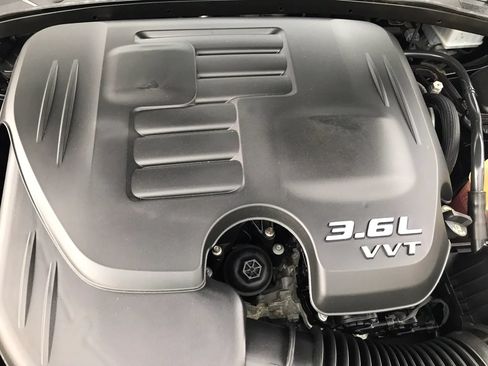 Used 2019 Dodge Charger SXT AWD/4WD image 52