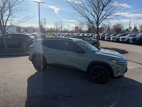 New 2026 Chevrolet Trax ACTIV image 3