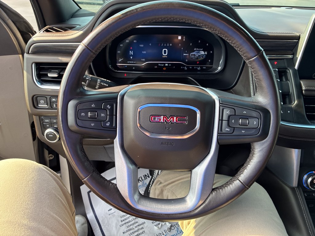 Used 2022 GMC Yukon XL SLT w/ SLT Premium Package AWD/4WD image 14
