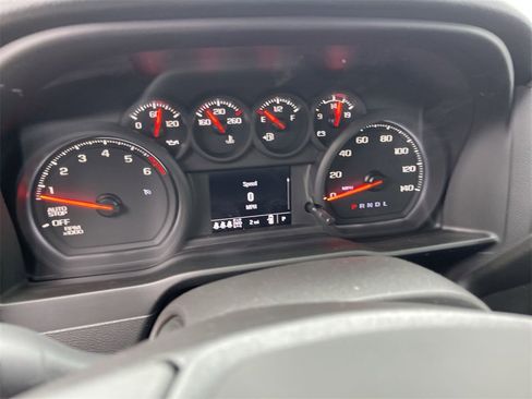 New 2025 Chevrolet Silverado 1500 Custom Trail Boss w/ LPO, Dark Essentials Package image 15