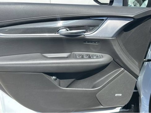 Certified 2023 Cadillac XT6 Sport w/ Technology Package AWD/4WD image 25