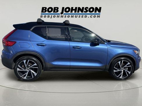 Used 2021 Volvo XC40 T5 R-Design w/ Advanced Package AWD/4WD image 8