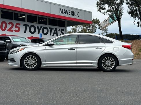 Used 2015 Hyundai Sonata Limited w/ Option Group 05 image 2