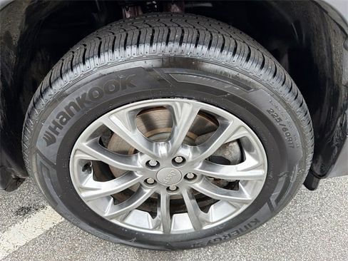 Used 2021 Jeep Cherokee Latitude Lux w/ Comfort/Convenience Group image 12