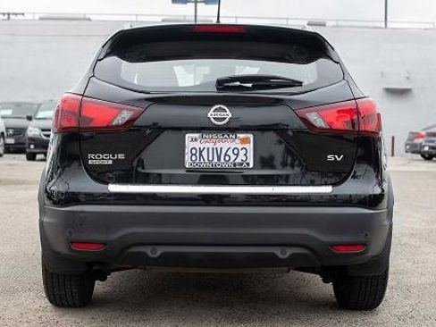 Used 2019 Nissan Rogue Sport SV image 8