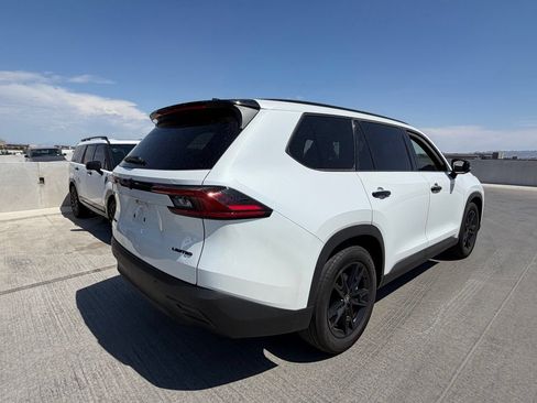Used 2025 Toyota Grand Highlander AWD Hybrid image 2