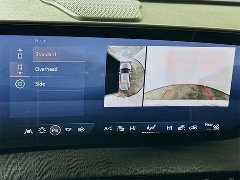 Certified 2025 Buick Enclave Preferred image 12