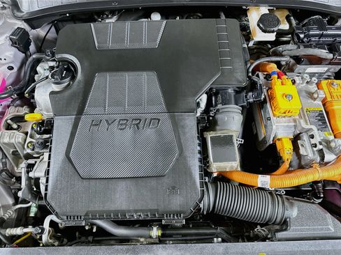 Used 2023 Hyundai Elantra Limited FWD image 32