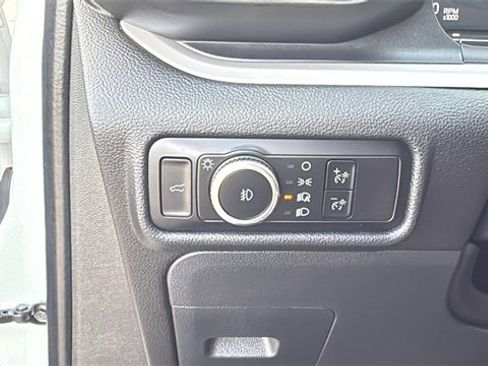 Used 2023 Ford Explorer XLT w/ Equipment Group 202A image 26