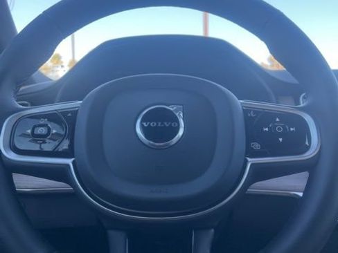 New 2026 Volvo XC90 B6 Core image 12