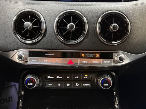 Used 2022 Kia Stinger GT-Line RWD image 20