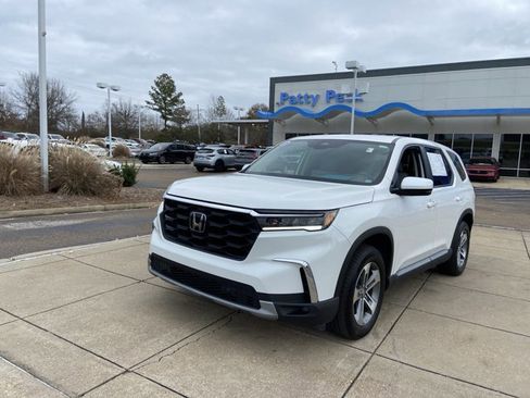 Used 2025 Honda Pilot EX-L image 4