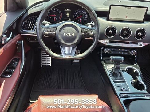 Used 2022 Kia Stinger GT-Line w/ Sun & Sound Package RWD image 11