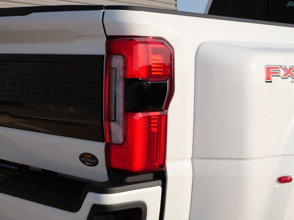 New 2026 Ford F450 Platinum w/ FX4 Off-Road Package AWD/4WD image 11