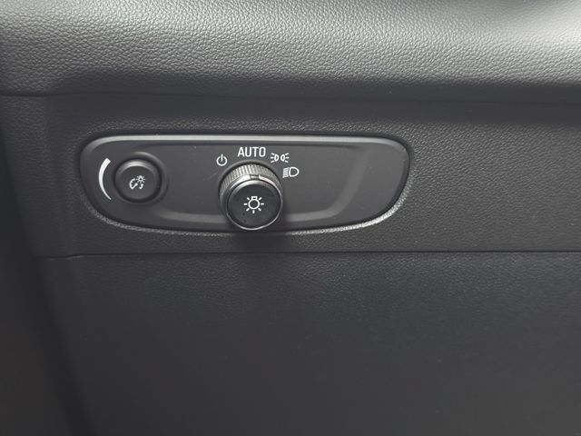 Used 2023 Buick Envision Preferred w/ Sport Touring Package AWD/4WD image 24