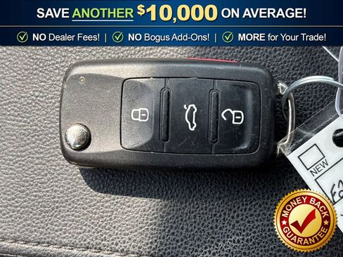 Used 2019 Volkswagen Beetle 2.0T SE image 34