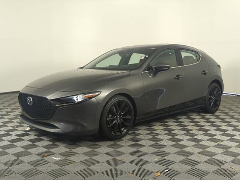 Used 2019 MAZDA MAZDA3 Hatchback w/ Premium Package image 2