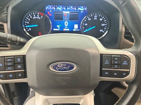 Used 2024 Ford Expedition Limited image 27
