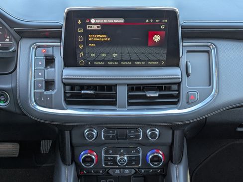 Used 2023 GMC Yukon AT4 w/ AT4 Premium Package image 17