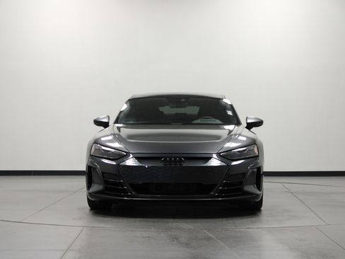 Used 2023 Audi e-tron GT Premium Plus image 9