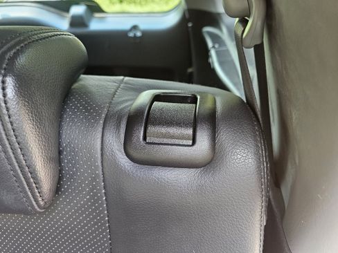 Used 2005 Honda CR-V EX image 27