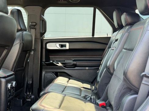 Certified 2022 Ford Explorer ST-Line AWD/4WD image 22