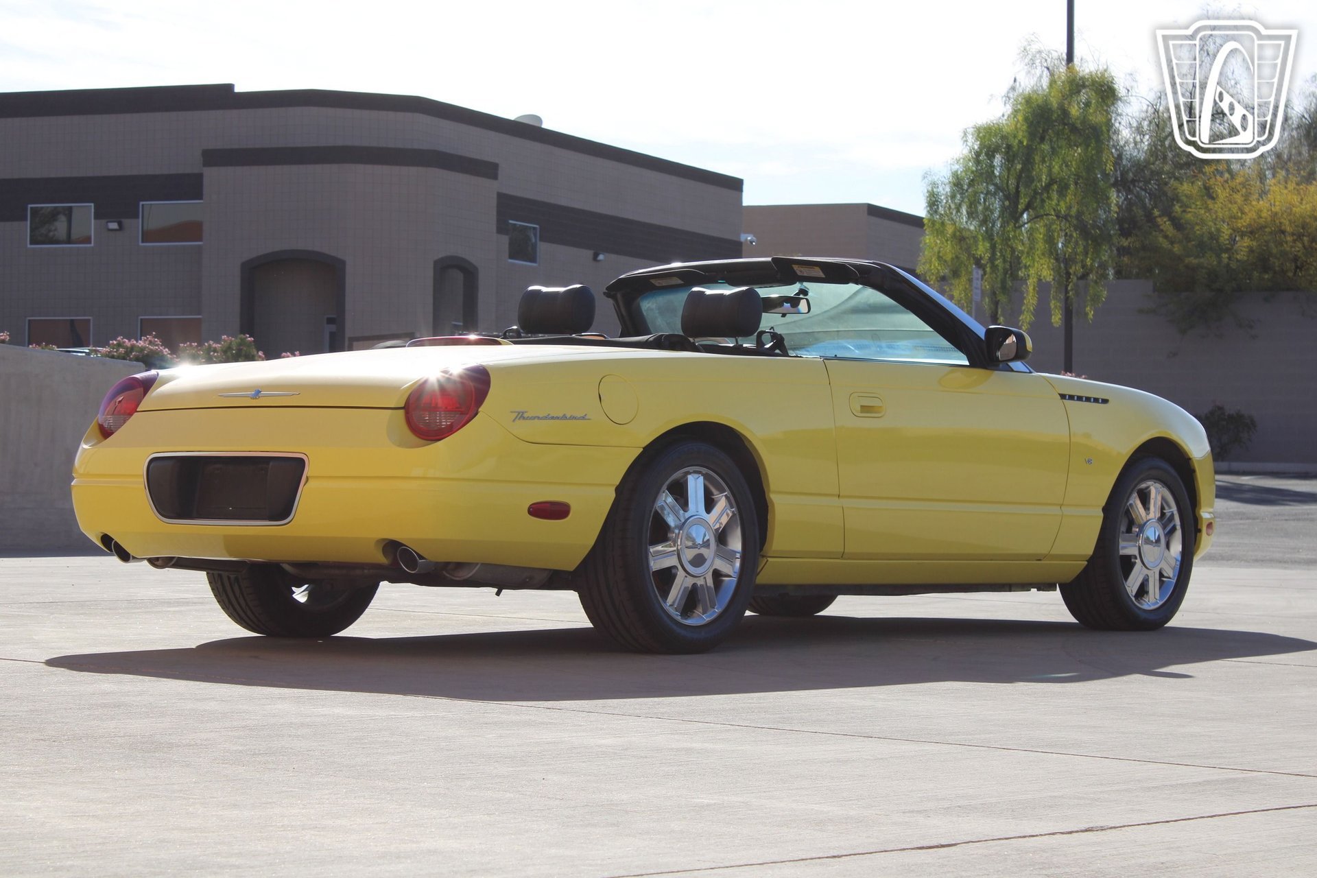 Used 2004 Ford Thunderbird RWD image 29