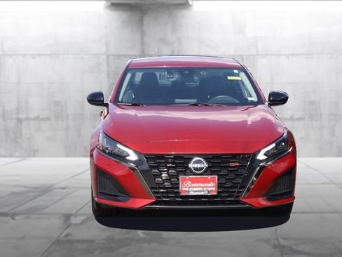 Certified 2025 Nissan Altima 2.5 SR FWD image 4