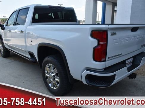 New 2026 Chevrolet Silverado 2500 High Country w/ High Country Premium Package AWD/4WD image 7