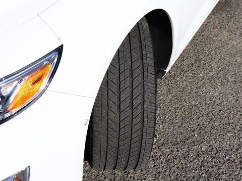 Used 2021 Chevrolet Malibu Premier image 46