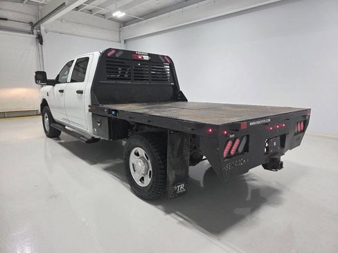 Used 2024 RAM 2500 Tradesman w/ Snow Chief Group AWD/4WD image 3