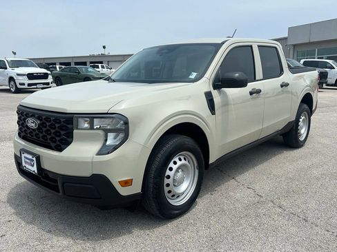 Used 2025 Ford Maverick XL w/ Equipment Group 102A AWD/4WD image 4