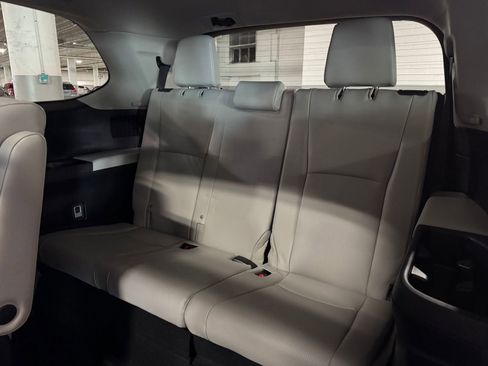 Used 2024 Toyota Grand Highlander Limited image 41