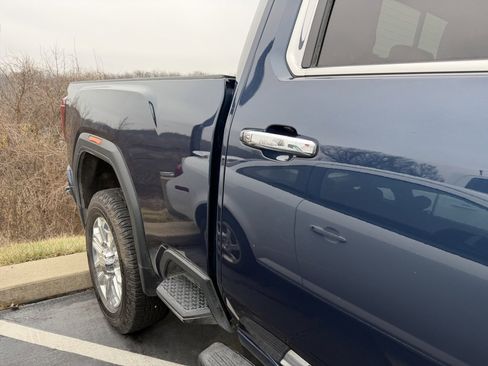 Used 2021 GMC Sierra 2500 Denali w/ Denali Ultimate Package image 8