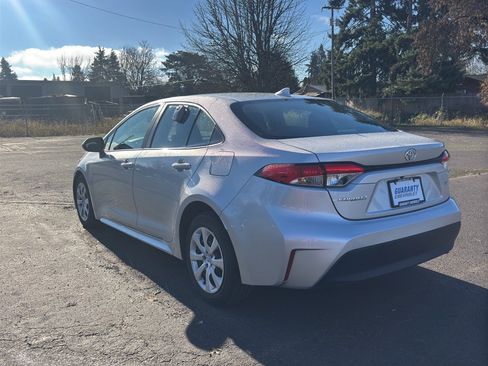Used 2024 Toyota Corolla LE image 36