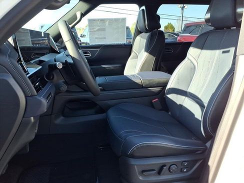 New 2026 INFINITI QX80 4WD w/ Sport Exterior Package image 8