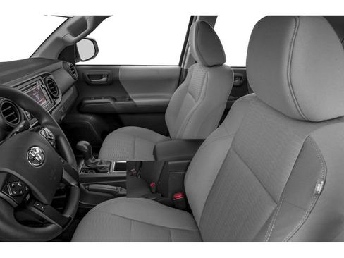 Used 2019 Toyota Tacoma SR5 AWD/4WD image 6