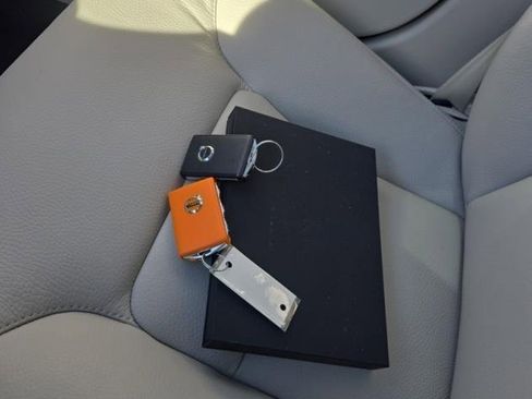 Certified 2024 Volvo V60 B5 Cross Country Plus image 13