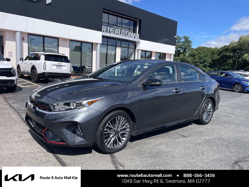 Used 2023 Kia Forte GT-Line w/ GT-Line Premium Package FWD image 1