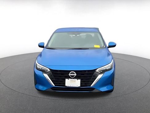 Used 2025 Nissan Sentra SV image 4