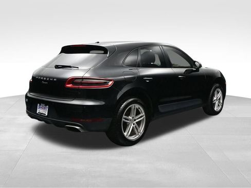 Used 2018 Porsche Macan AWD/4WD image 5