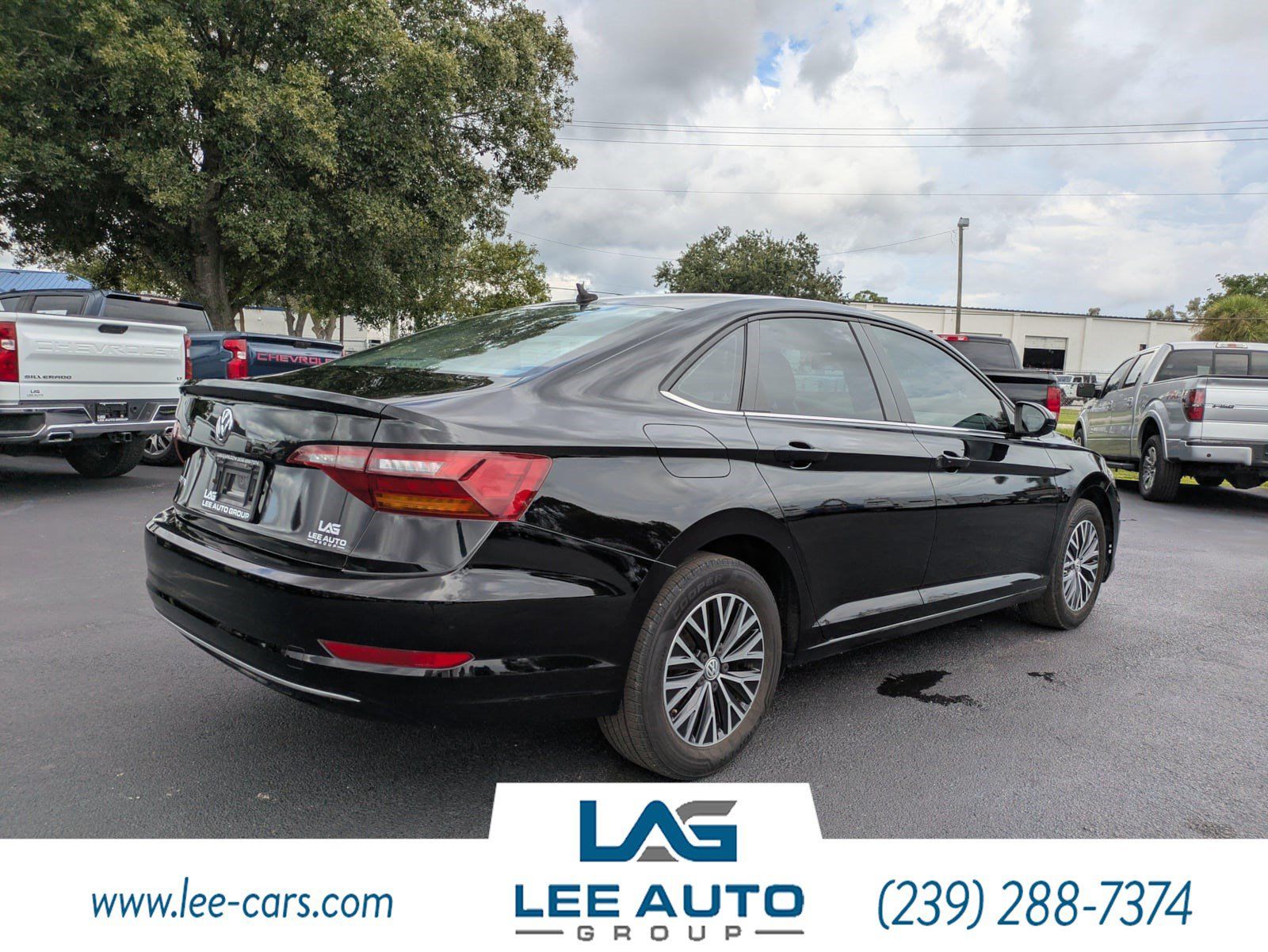 Used 2019 Volkswagen Jetta SE FWD image 3