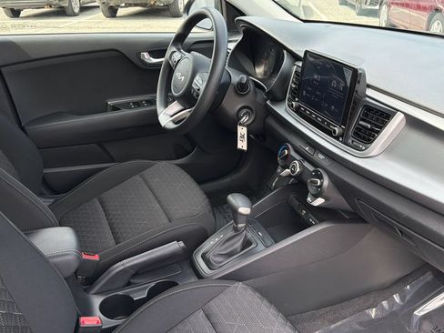 Certified 2022 Kia Rio S FWD image 9