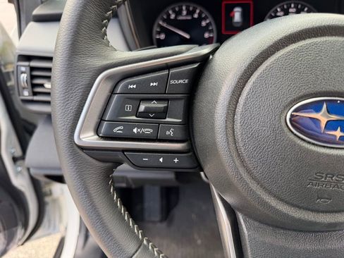 Used 2025 Subaru Outback Premium image 26