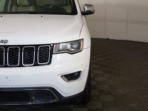 Used 2019 Jeep Grand Cherokee Limited AWD/4WD image 14