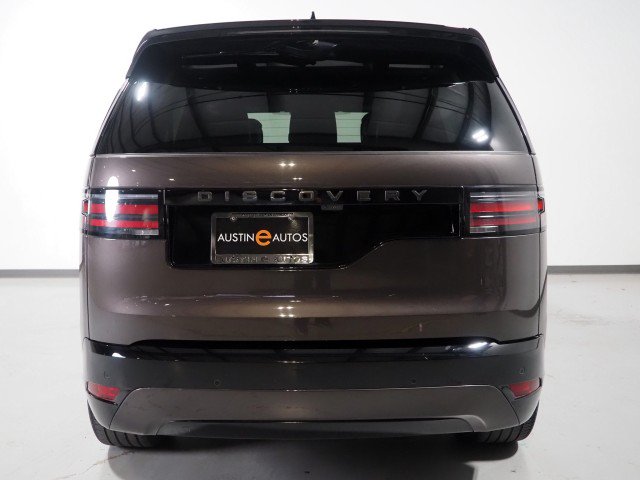 Used 2024 Land Rover Discovery Dynamic SE AWD/4WD image 64