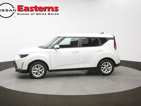 Used 2024 Kia Soul FWD image 57